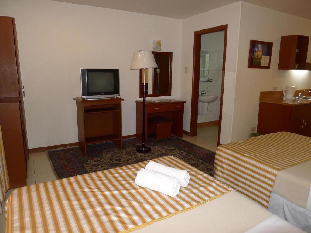 Hotel Cosmopolitan Baguio City Exterior photo